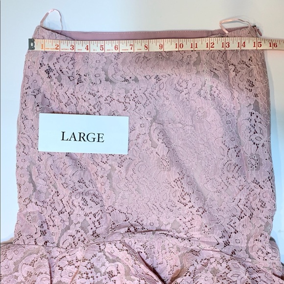 Fancy Blush Lace High-Low Skirt - Picture 9 of 16